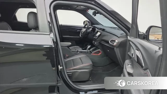 Chevrolet (GM Daewoo) Trailblazer 2021 Черный из Кореи, фото 2