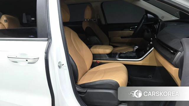 Kia Carnival 4th generation 2023 Белый из Кореи, фото 2