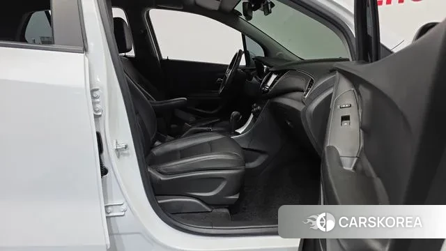 Chevrolet (GM Daewoo) The New Trax 2021 Белый из Кореи, фото 2