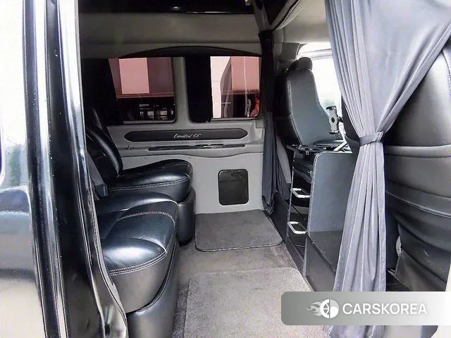 Chevrolet Express Van 2018 Черный из Кореи, фото 2