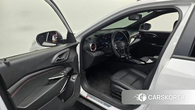 Chevrolet (GM Daewoo) Trax Crossover 2023 Белый из Кореи, фото 2