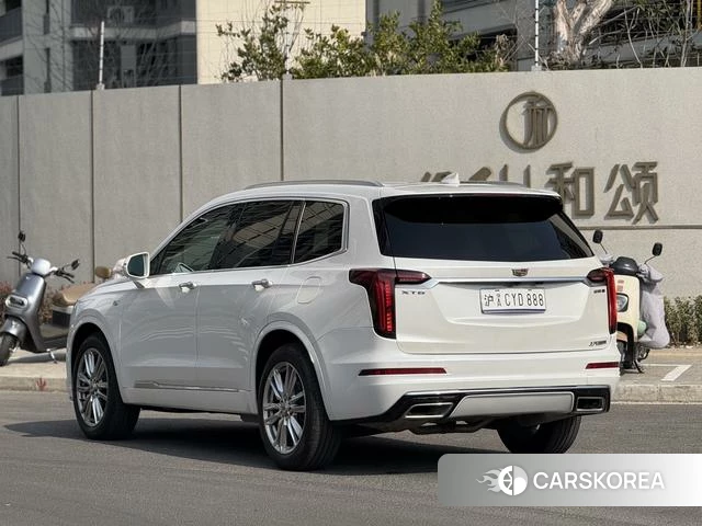 Cadillac XT6 2021 Белый из Китая, фото 2