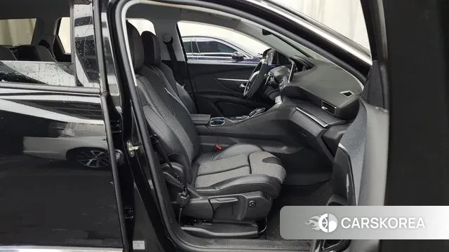 Peugeot 5008 second generation 2018 Черный из Кореи, фото 2