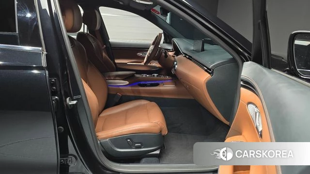 Genesis GV70 2021 Черный из Кореи, фото 2