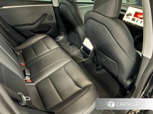 Tesla Model 3 2024 Черный из Кореи, фото 2