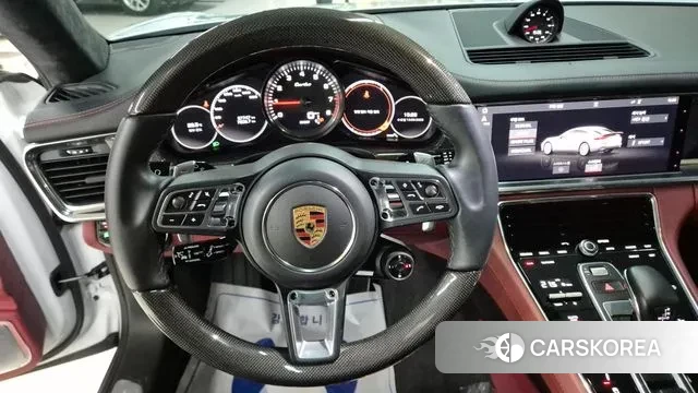 Porsche Panamera (971) 2020 Белый из Кореи, фото 2