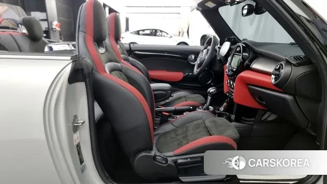 Mini Cooper S Convertible 2019 Серебряный из Кореи, фото 2