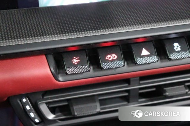 Porsche 911(992) 2023 Жемчужный цвет из Кореи, фото 2