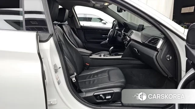 BMW 4 Series (F32) 2019 Белый из Кореи, фото 2