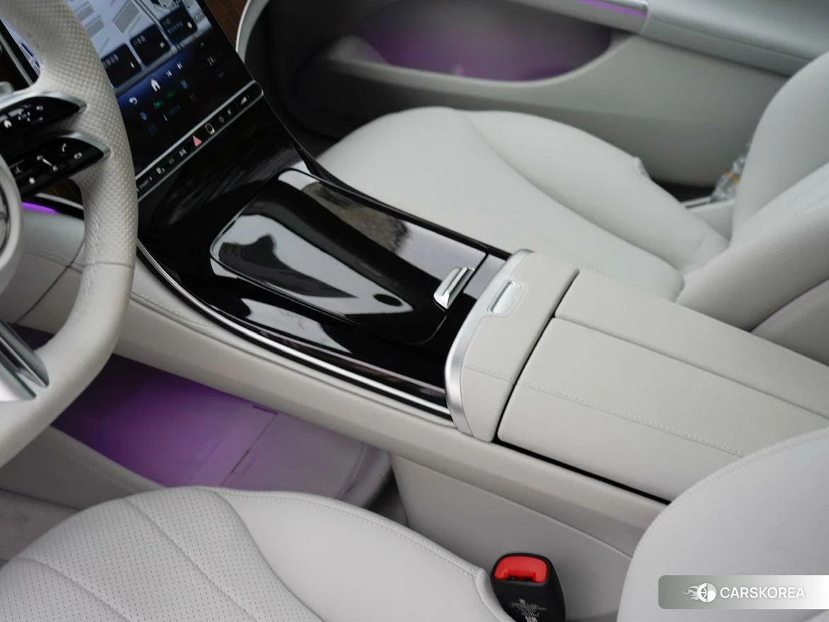 Mercedes-Benz EQE 2024 Серебристо-серый из Китая, фото 2