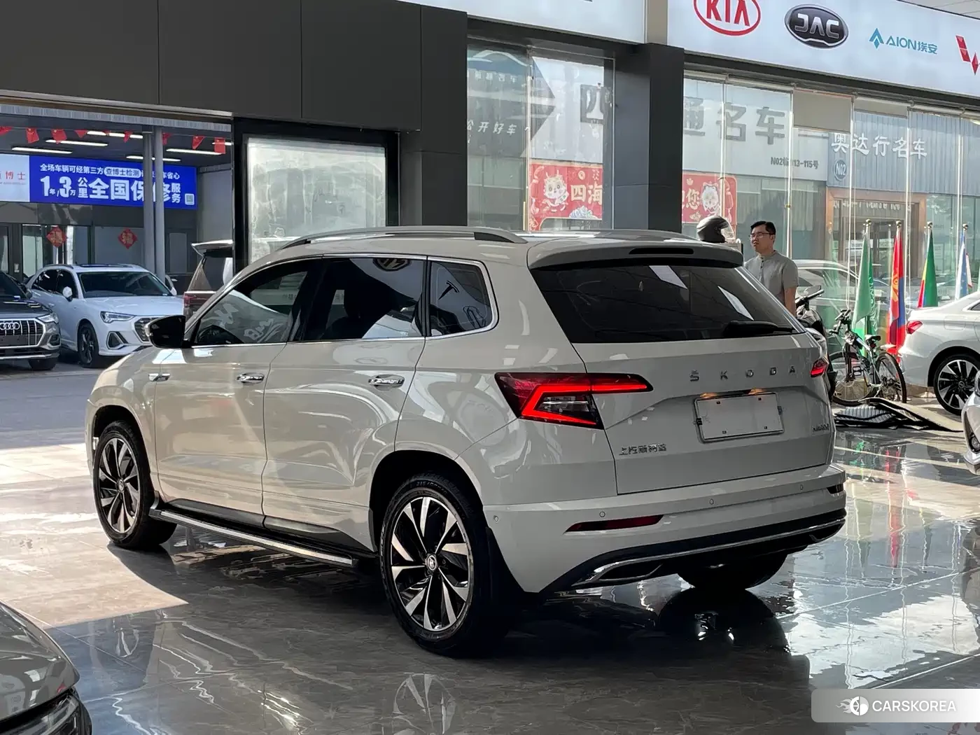 Skoda Krok 2022 Белый из Китая, фото 2