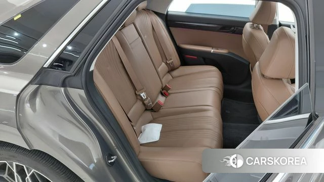 Hyundai Grandeur (GN7) 2023 Песочный из Кореи, фото 2