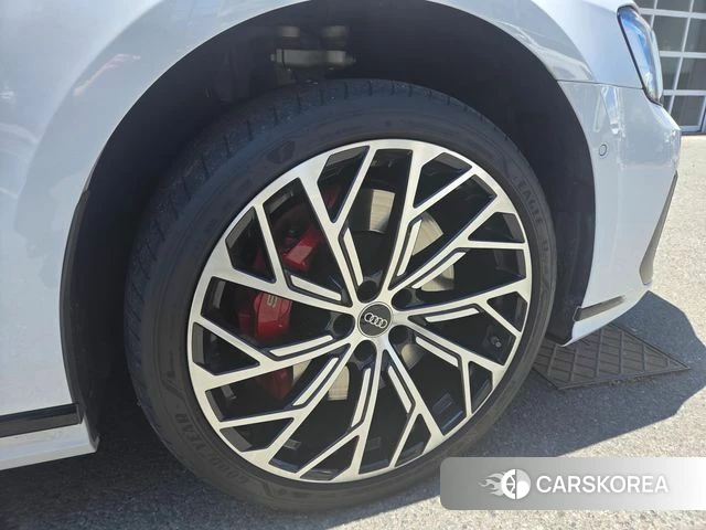 Audi S8 (D5) 2023 Белый из Кореи, фото 2