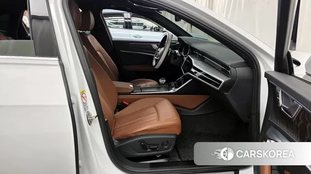 Audi A6 (C8) 2022 Белый из Кореи, фото 2