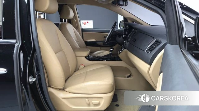 Kia The New Carnival 2020 Черный из Кореи, фото 2
