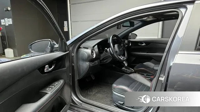 Kia The New K3 2nd generation 2021 Серый из Кореи, фото 2