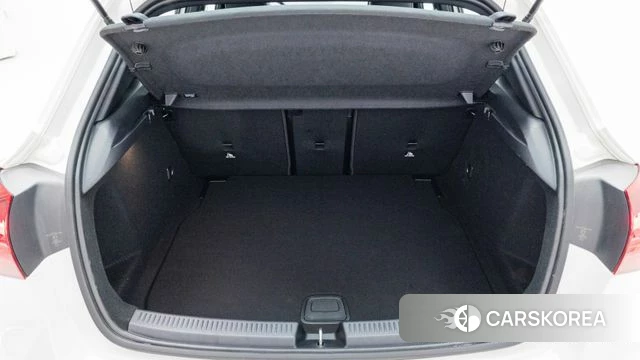 Mercedes-Benz A-Class W177 2025 Белый из Кореи, фото 2