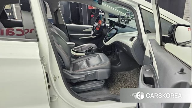 Chevrolet (GM Daewoo) Bolt EV 2018 Белый из Кореи, фото 2