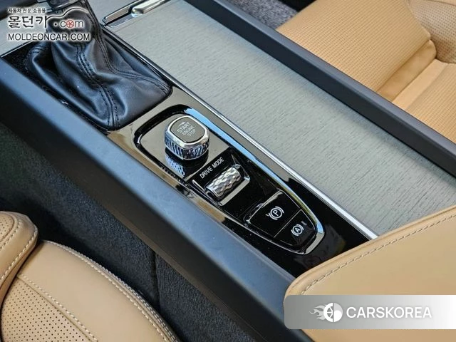 Volvo S60 3rd generation 2019 Белый из Кореи, фото 2