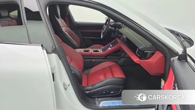 Porsche Taycan 2025 Белый из Кореи, фото 2