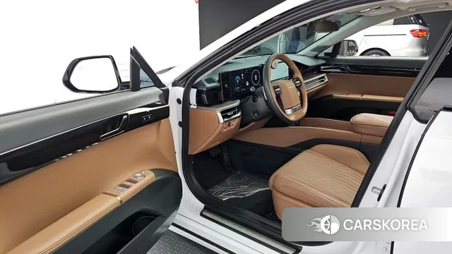 Hyundai Grandeur Hybrid (GN7) 2025 Белый из Кореи, фото 2