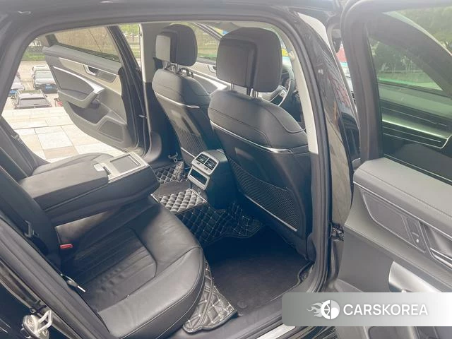 Audi A6L 2021 Черный из Китая, фото 2