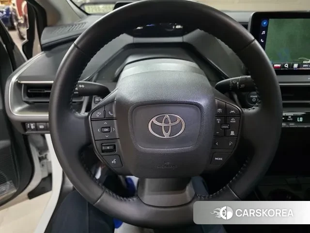 Toyota Prius 5th Generation 2024 Белый из Кореи, фото 2