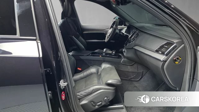 Volvo XC90 second Generation 2021 Черный из Кореи, фото 2