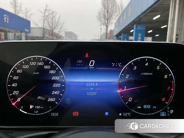 Mercedes-Benz Class C 2022 Белый из Китая, фото 2
