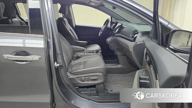 Honda Odyssey 2022 Серый из Кореи, фото 2