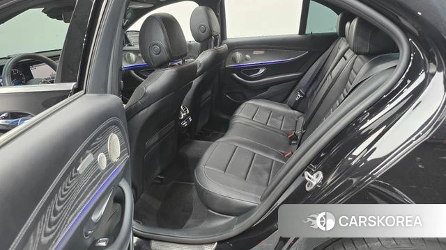 Mercedes-Benz E-Class W213 2023 Черный из Кореи, фото 2