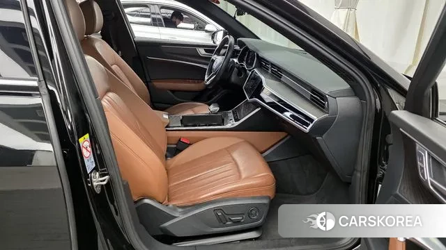 Audi A6 (C8) 2021 Черный из Кореи, фото 2