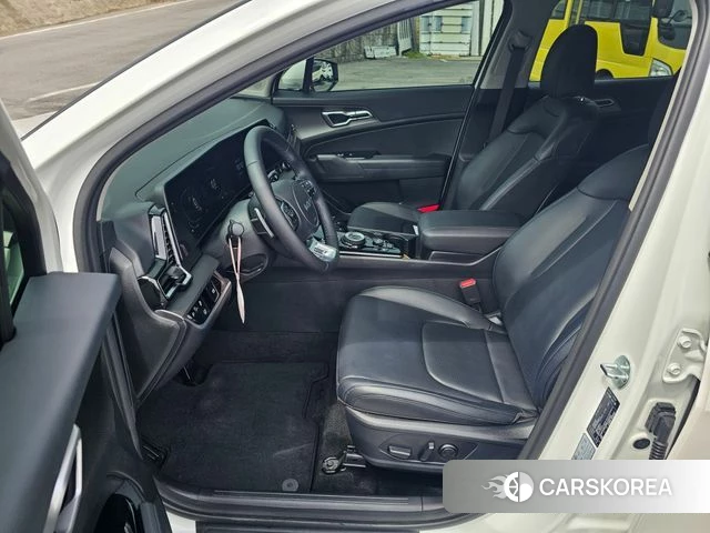 Kia Sportage 5th Generation Hybrid 2023 Белый из Кореи, фото 2