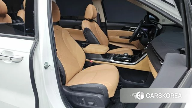 Kia Carnival 4th generation 2023 Белый из Кореи, фото 2