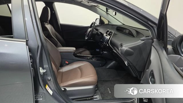 Toyota Prius 4th Generation 2019 Серый из Кореи, фото 2