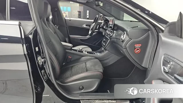 Mercedes-Benz CLA-Class C117 2018 Черный из Кореи, фото 2