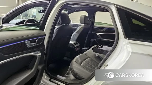 Audi A6 (C8) 2022 Белый из Кореи, фото 2