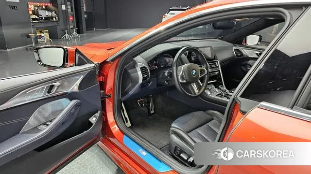 BMW 8 Series (G15) 2020 Оранжевый из Кореи, фото 2