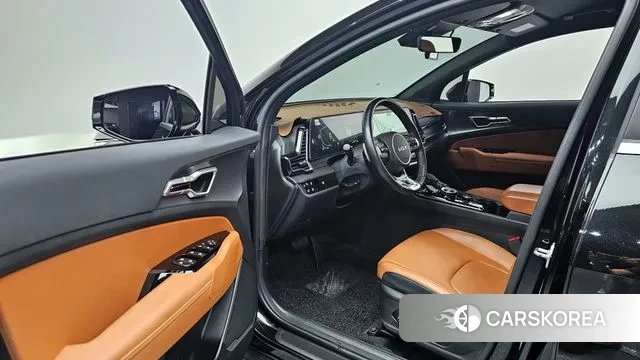 Kia Sportage 5th Generation Hybrid 2024 Черный из Кореи, фото 2