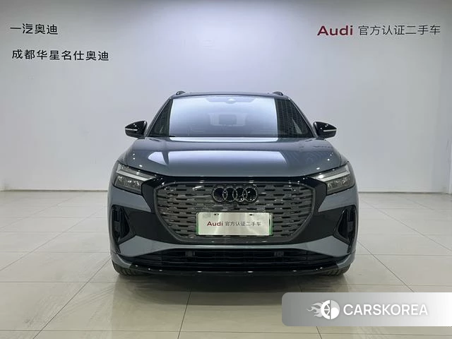 Audi Q4 e-tron 2024 Серебристо-серый из Китая, фото 2