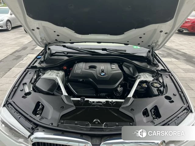 BMW 5 series 2019 Белый из Китая, фото 2