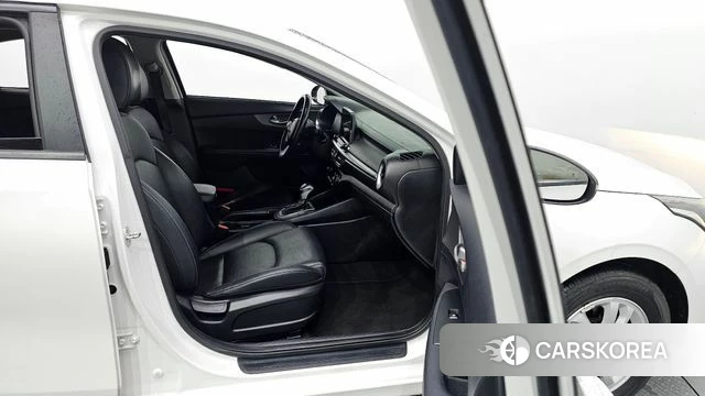 Kia Come New K3 2019 Белый из Кореи, фото 2