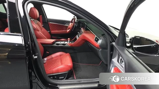 Genesis The New G70 2022 Черный из Кореи, фото 2