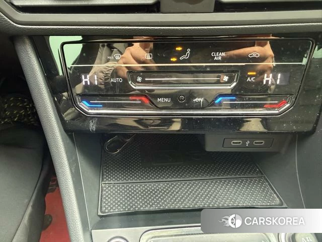 Volkswagen Bora 2023 Белый из Китая, фото 2