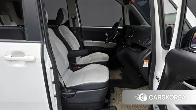 Kia The New Kia Ray EV 2023 Белый из Кореи, фото 2