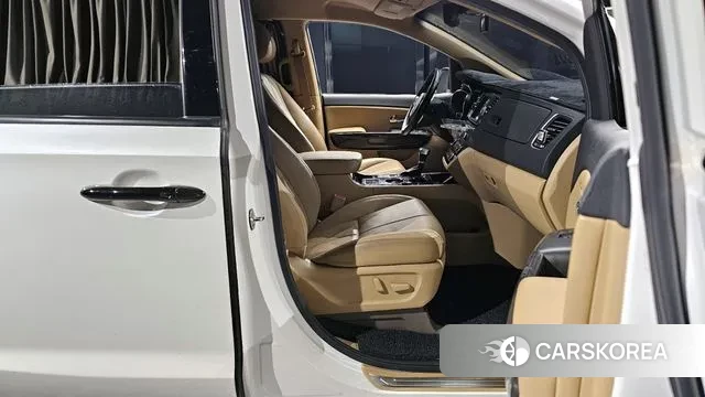 Kia The New Carnival 2019 Белый из Кореи, фото 2