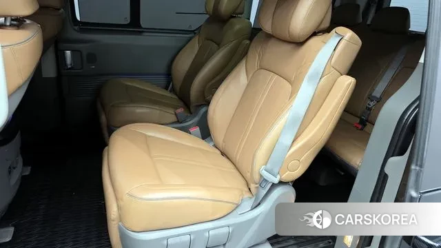 Hyundai Staria 2021 Черный из Кореи, фото 2