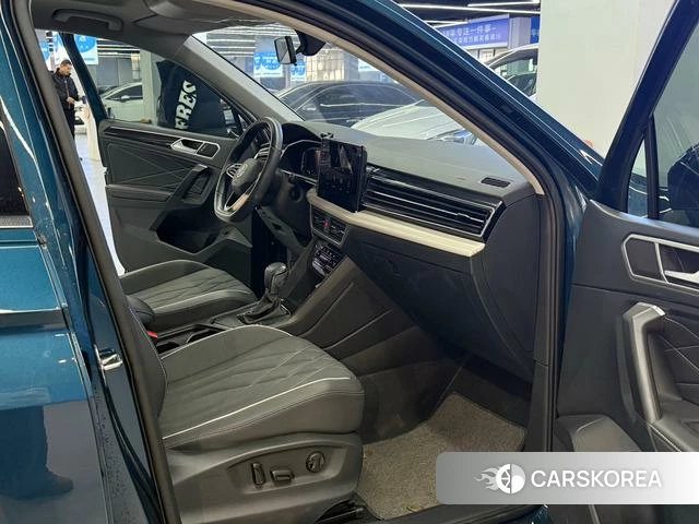 Volkswagen Tiguan L 2022 Синий из Китая, фото 2
