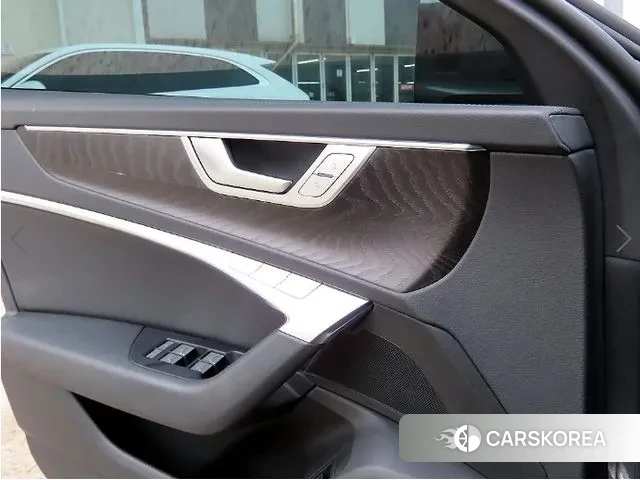 Audi A6 (C8) 2021 Серый из Кореи, фото 2