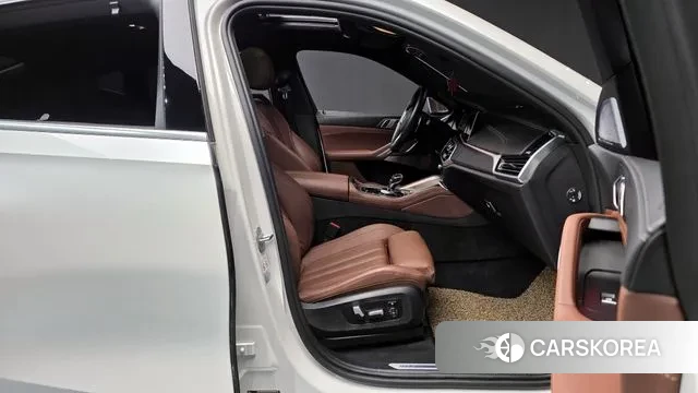 BMW X6 (G06) 2022 Белый из Кореи, фото 2